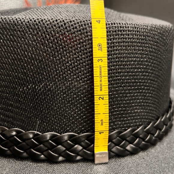 H20 Hat Gallero Style in Black/ Red Feather and Black headband  NWOT - Picture 6 of 9